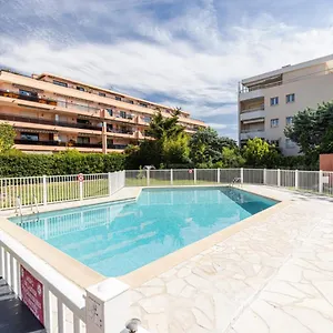 Appartement Pretty Swimming Pool And Sea, Cagnes-sur-Mer